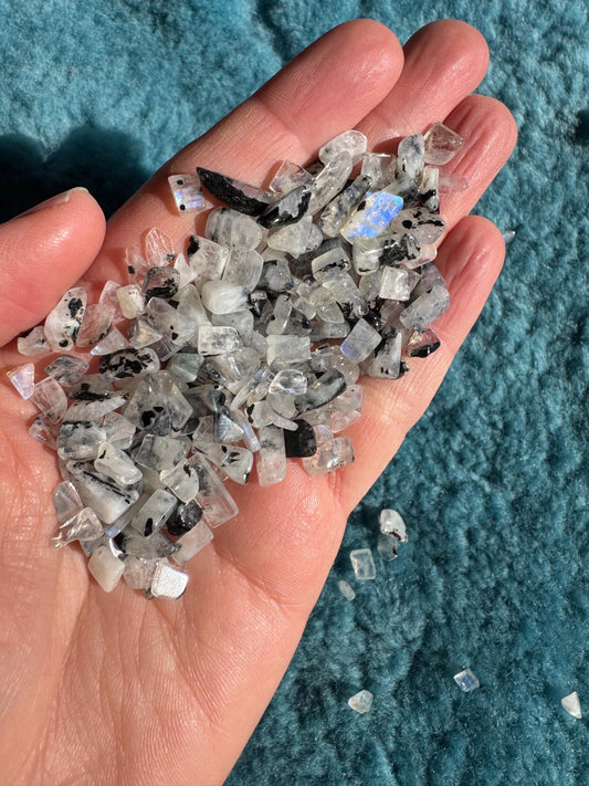 Rainbow Moonstone chippings