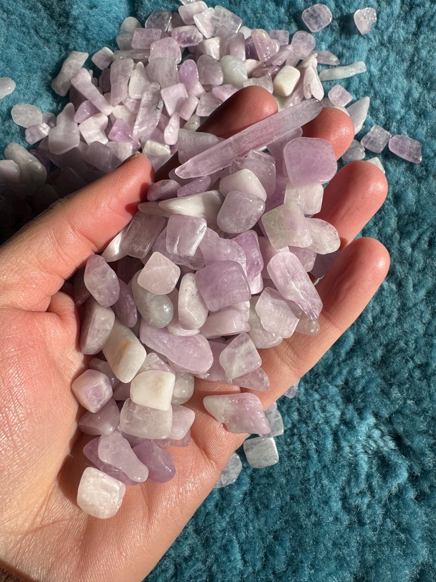 High-Grade Pink kunzite chippings