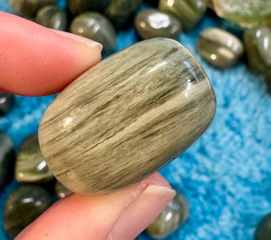 Rutilated Green Quartz Tumblestone